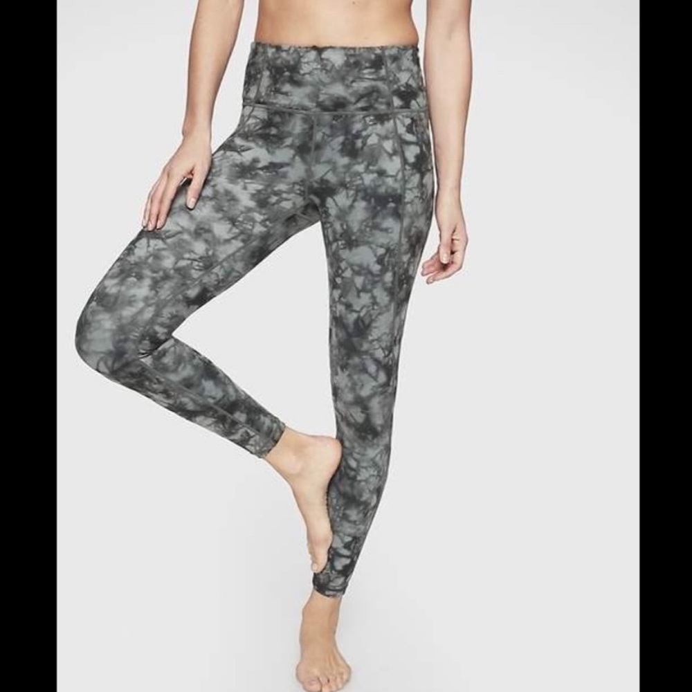 Athleta Tie Dye Salutation